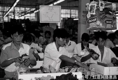 记录1990年代 广州深圳外来工的纪实摄影与城市记忆